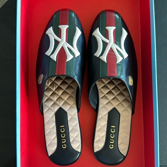 Gucci Leather Slides - Picture 2 of 9